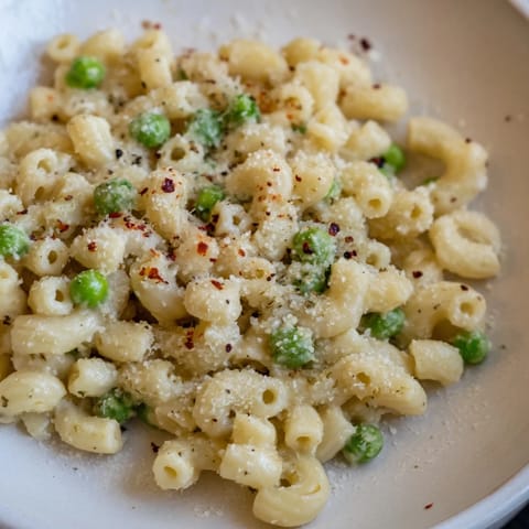Macaroni & Peas Delight