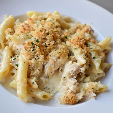 A comforting dish of Jalapeño Popper Chicken Pasta, showcasing tender chicken and spicy jalapeños.